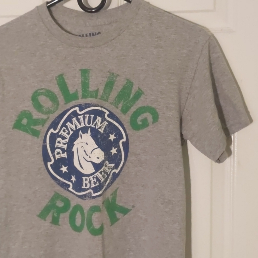 Rolling Rock Gray T-shirt . Size S